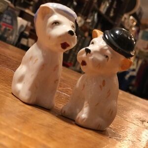 Adorable Scottie Dog Salt and Pepper
